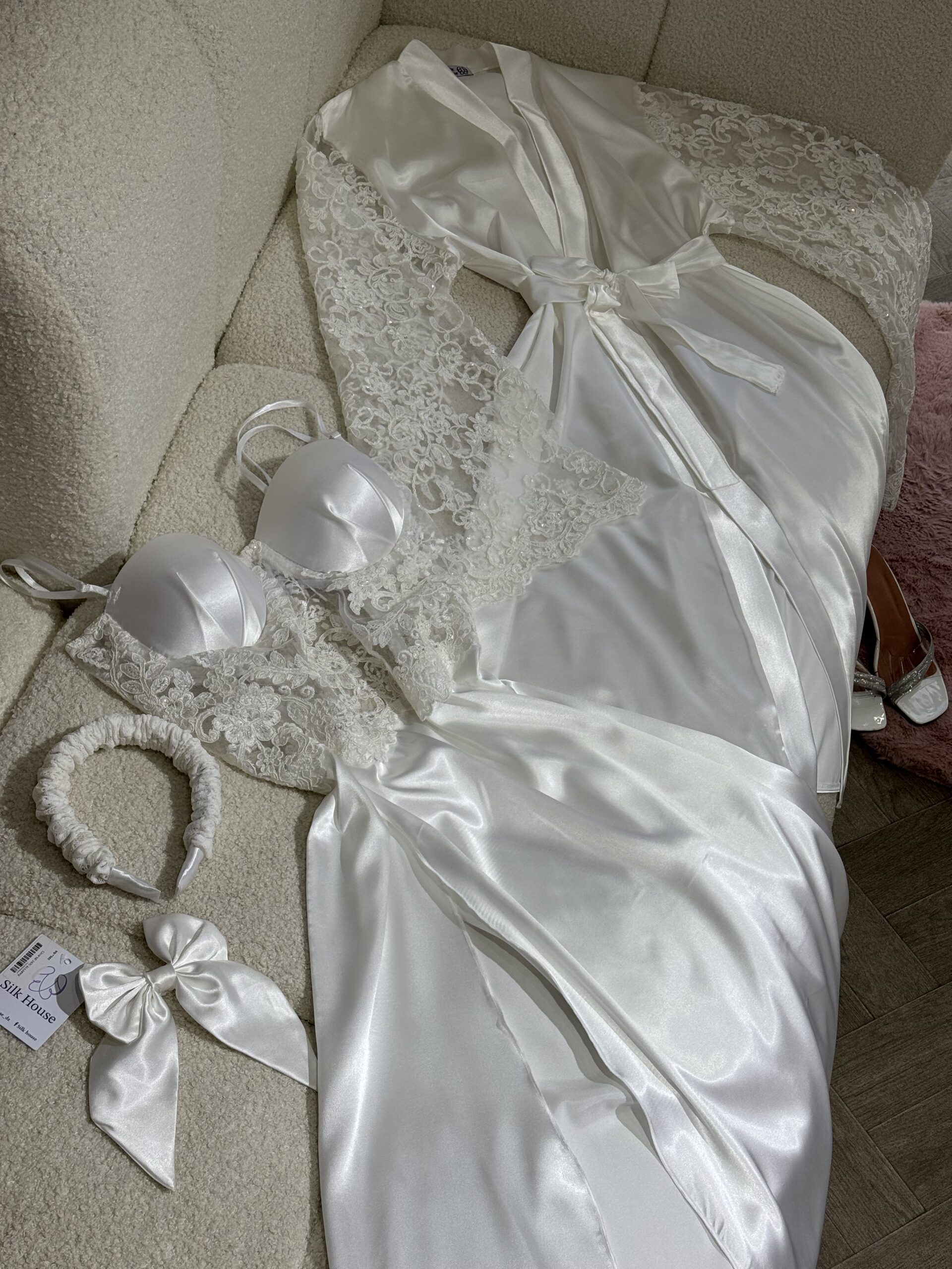 Classy lady - الصورة 4