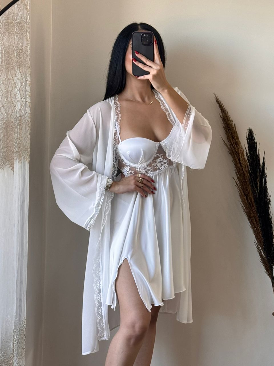 WHITE - الصورة 5