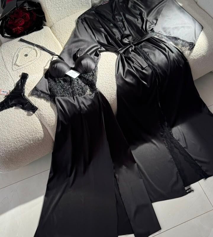 ROYAL BLACK