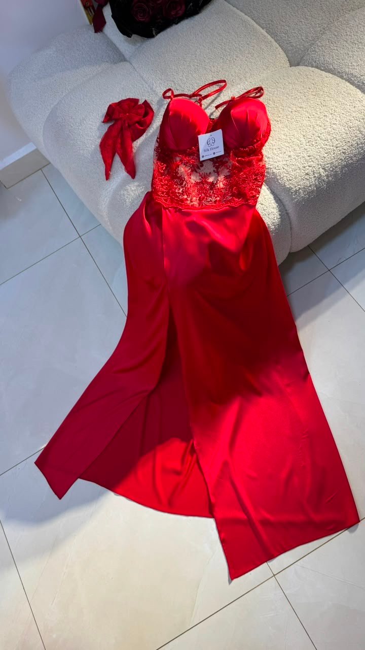 ROYAL RED - الصورة 2